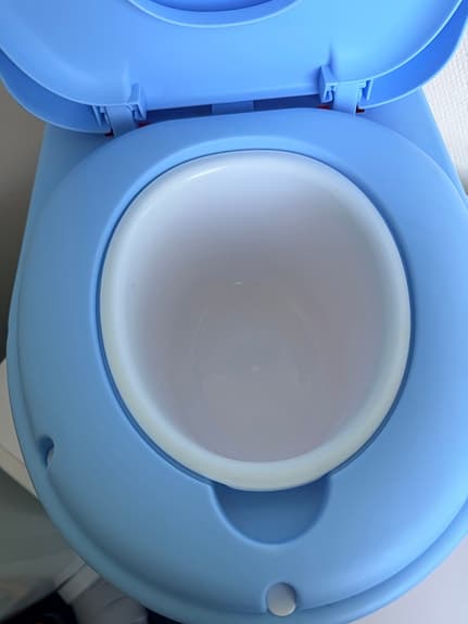 Blå röd barnpotta med ryggstöd