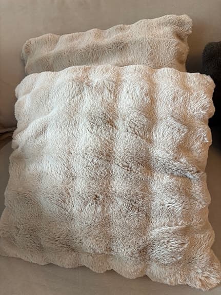 Åhléns kuddfodral beige och brunt