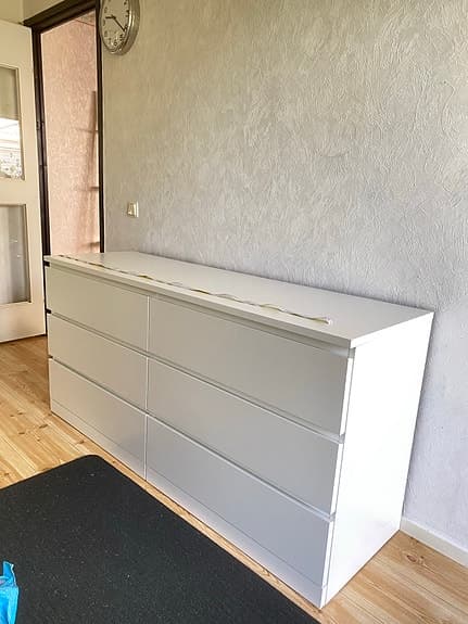 Vit byrån med 6 låder