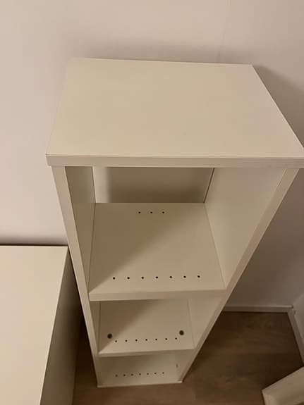 IKEA vit bokhyllan, Väggskåp med hyllplan 120 cm