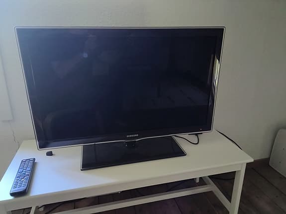 Samsung UE32D5005 32" TV svart