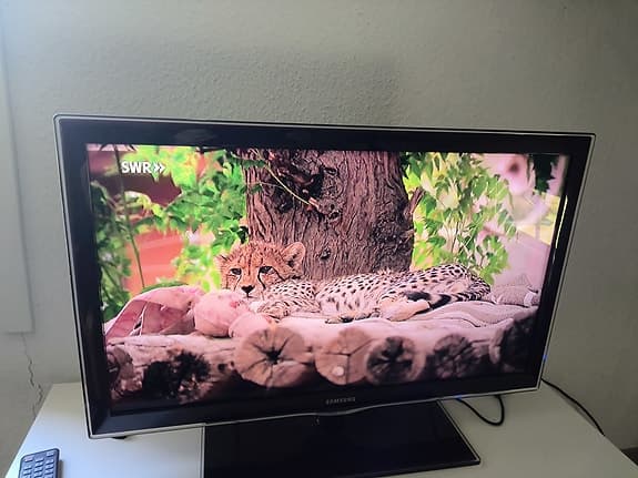 Samsung UE32D5005 32" TV svart