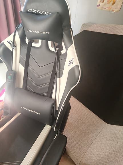 DXRacer  PRINCE gamingstol svart/vit