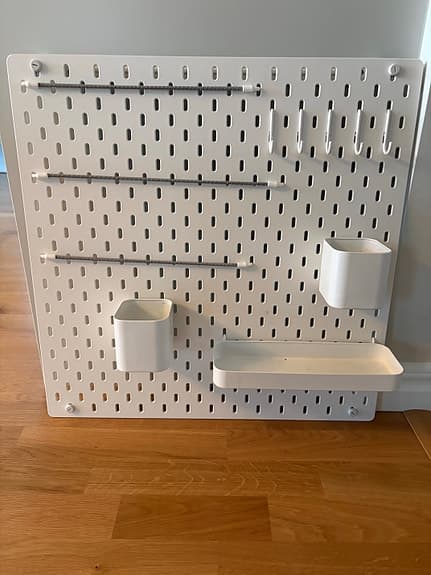 IKEA SKÅDIS förvaringstavla med tillbehör