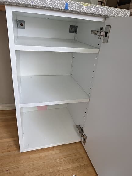 Atelje-/ arbetsbord med två hurtsar