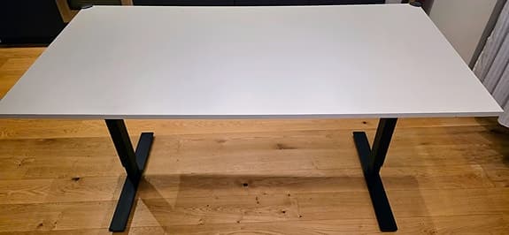 IKEA Trotten höj- och sänkbart skrivbord (160x80)