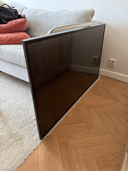LG TV 49 tum svart, med arm (se bild)