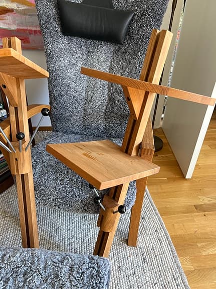 Praktiska och flexibla hyllor m hängare