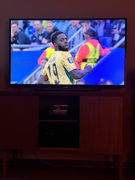 Sony Bravia 50” - smart