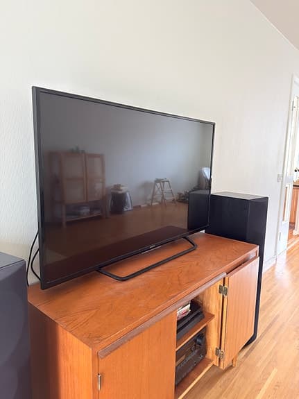 Sony Bravia 50” - smart