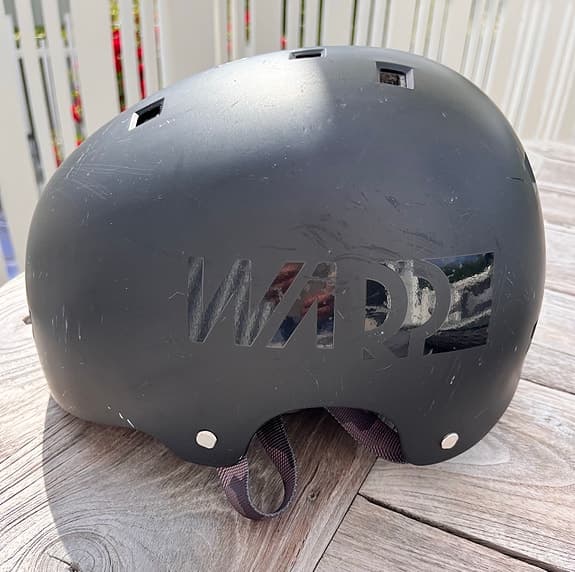 Warp cykelhjälm svart stl M/L