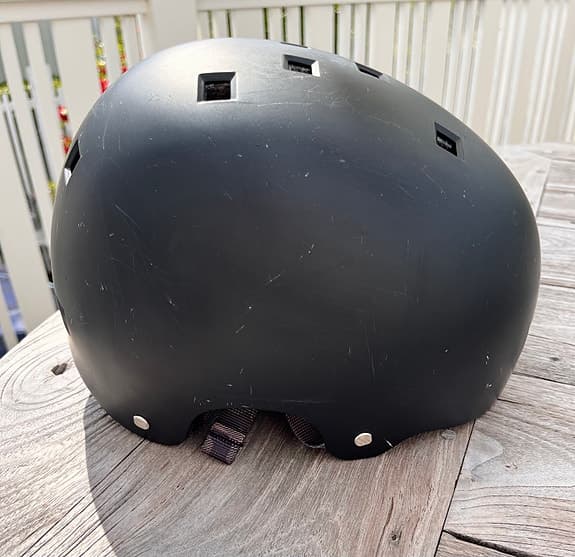 Warp cykelhjälm svart stl M/L