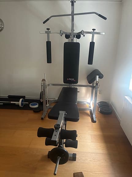 Energetics multigym med vikter och skivstång