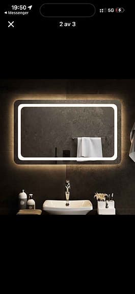 Badrumsspegel LED 100x60 cm