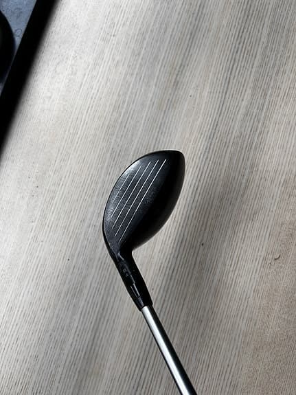 Titleist 915F 3wood Diamana stiff-skaft