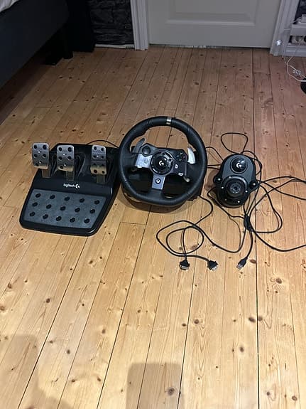 Logitech G920 ratt och pedaler med växelspak