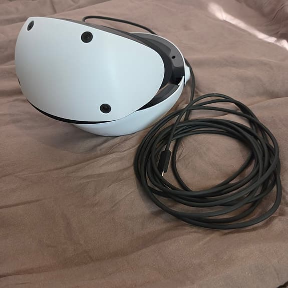 Sony Playstation VR2 headset med handkontroller + laddningsstation