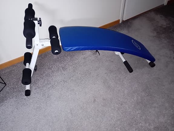 TrekkRunner motionscykel med ryggstöd och magbänk