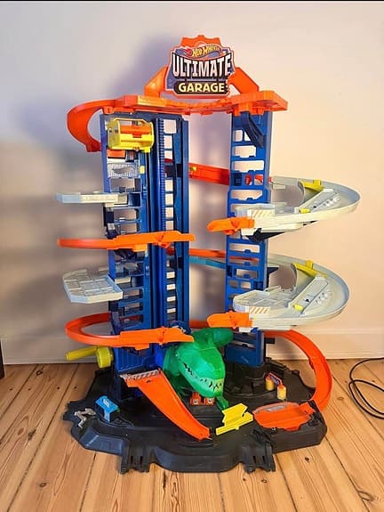Hot Wheels Ultimate Garage bilbana lekgarage