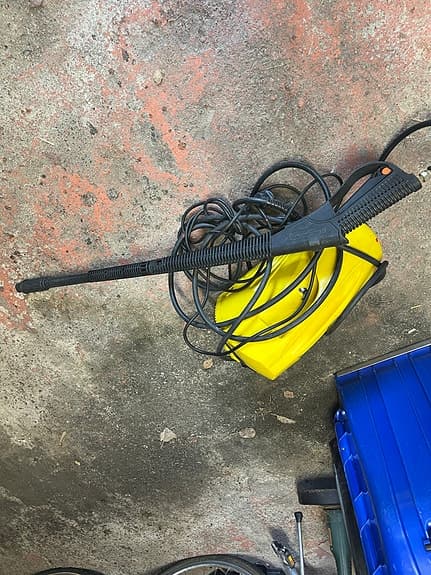 Högtryckstvätt gul med sprutpistol