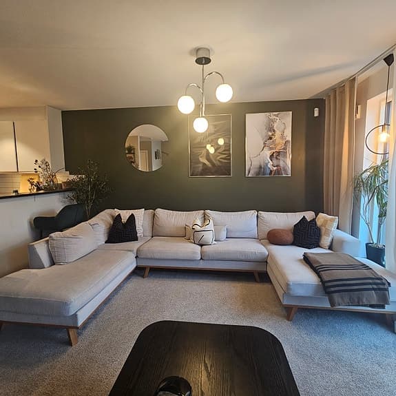 Vänstervänd soffa med Divan och Schäslong