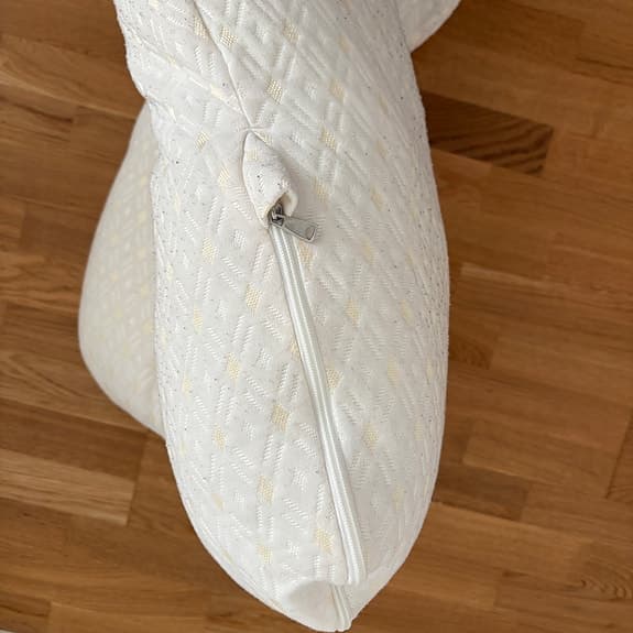 PREGNANCY PILLOW