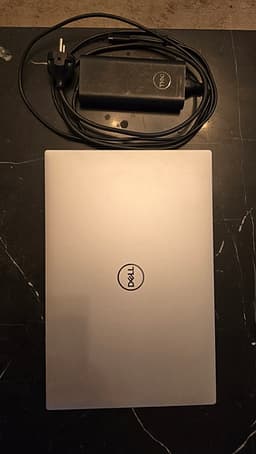 Dell XPS 15-9520 1TB SSD, 32GB RAM, Nvidia RTX 3050 TI, Touchscreen