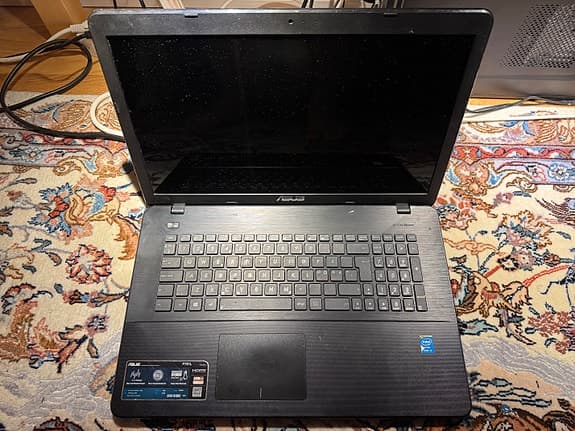 Asus 17"