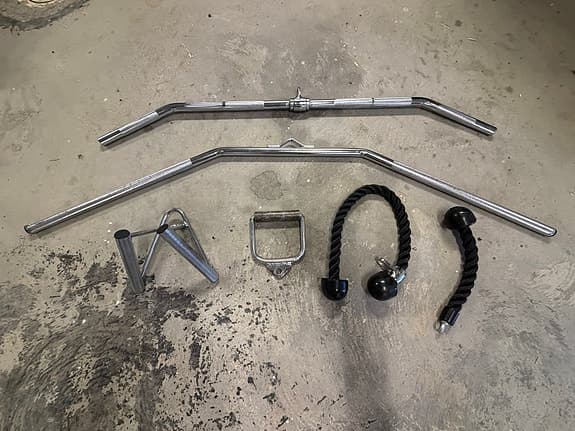 Latsdrag / sittande rodd med 100 kg viktmagasin