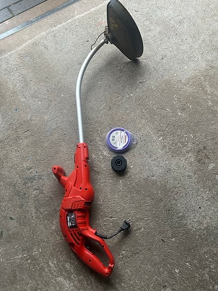 Black & Decker GL703 grästrimmer eldriven röd