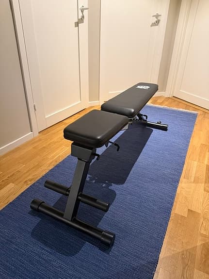 Master Fitness Black II Foldable Träningsbänk