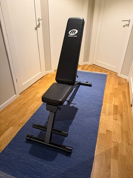 Master Fitness Black II Foldable Träningsbänk