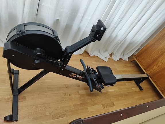 Thor Fitness roddmaskin svart med träningsdator