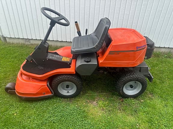 Åkgräsklippare Husqvarna Rider 11