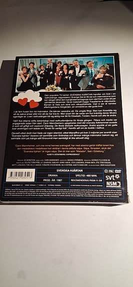 Svenska Hjärtan – Säsong 1 & 2 (6-DVD) | NM / Toppskick!