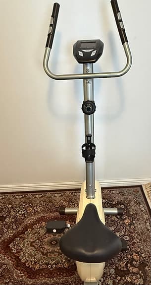 Träningscykel Benefit B425