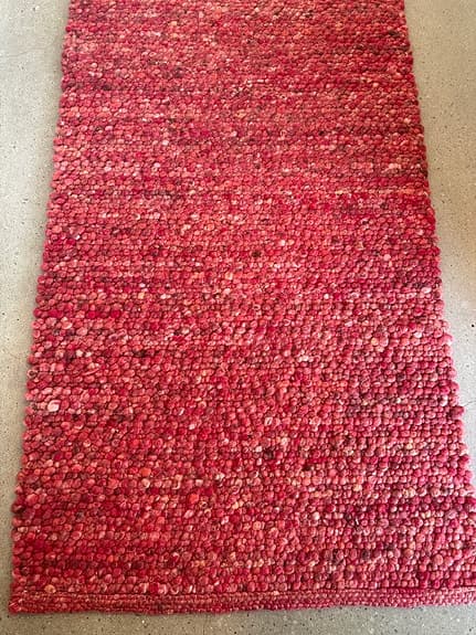 Måttbeställd exklusiv ullmatta från Nessims Mattor – ca 395 × 80 cm