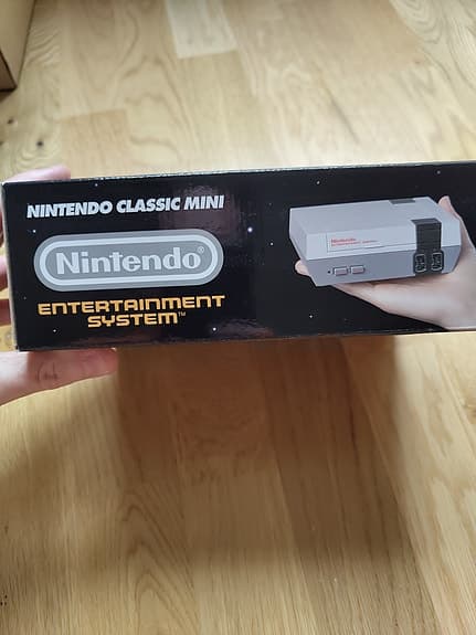 Nintendo Classic Mini NES spelkonsol