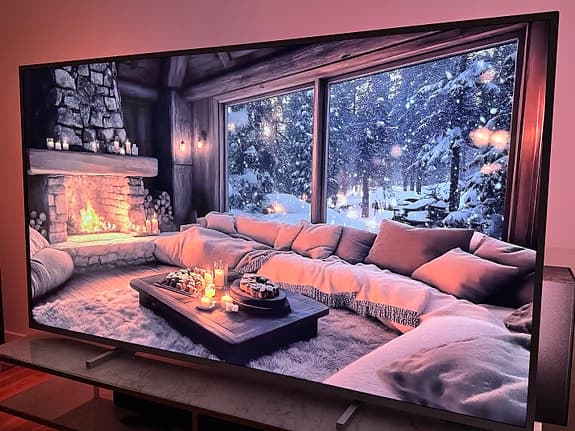 Philips 70” Smart 4K UHD 3 Sidig Ambilight