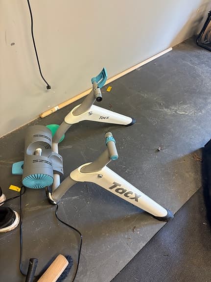 Tacx cykeltrainer med framhjulstöd