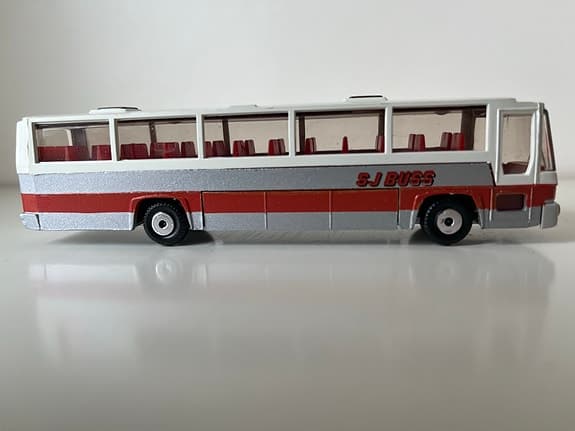 Dinky Toys SJ Buss modellbil röd/vit
