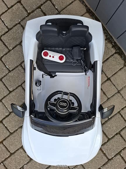 Elbil barn Audi R8 Spyder