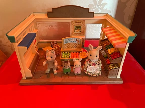 Sylvanian Families supermarket lekset med figurer och matvaror