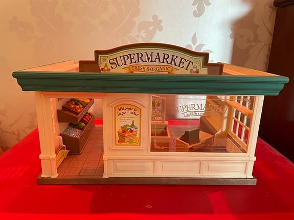 Sylvanian Families supermarket lekset med figurer och matvaror