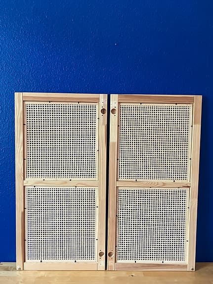 2st IKEA IVAR skåpsdörrar i rotting