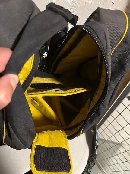 Crumpler Nikon kameraryggsäck svart/gul