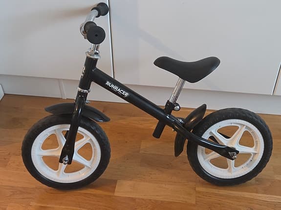 Fin STIGA Runracer balanscykel / springcykel