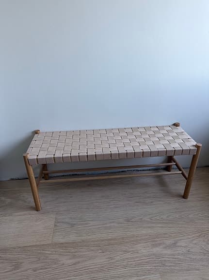 Åhléns, bänk i ek med flätad sits