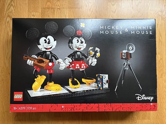 Lego 43179 - Mickey Mouse and Minnie Mouse - OÖPPNAD