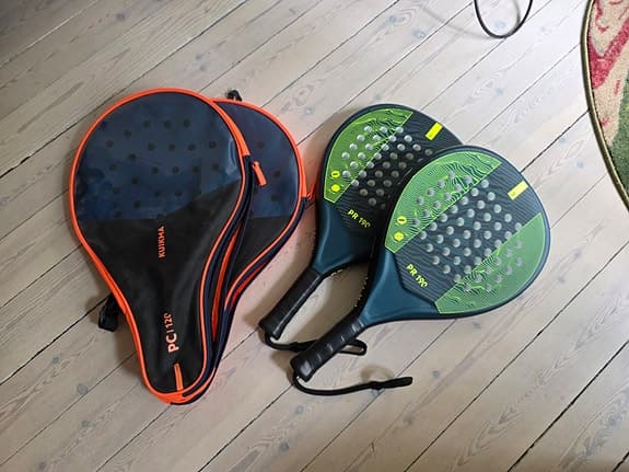Två padelracket